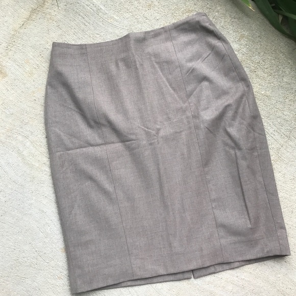 Bundle Of Ann Taylor 2P Work Pencil Skirts - Picture 4 of 8